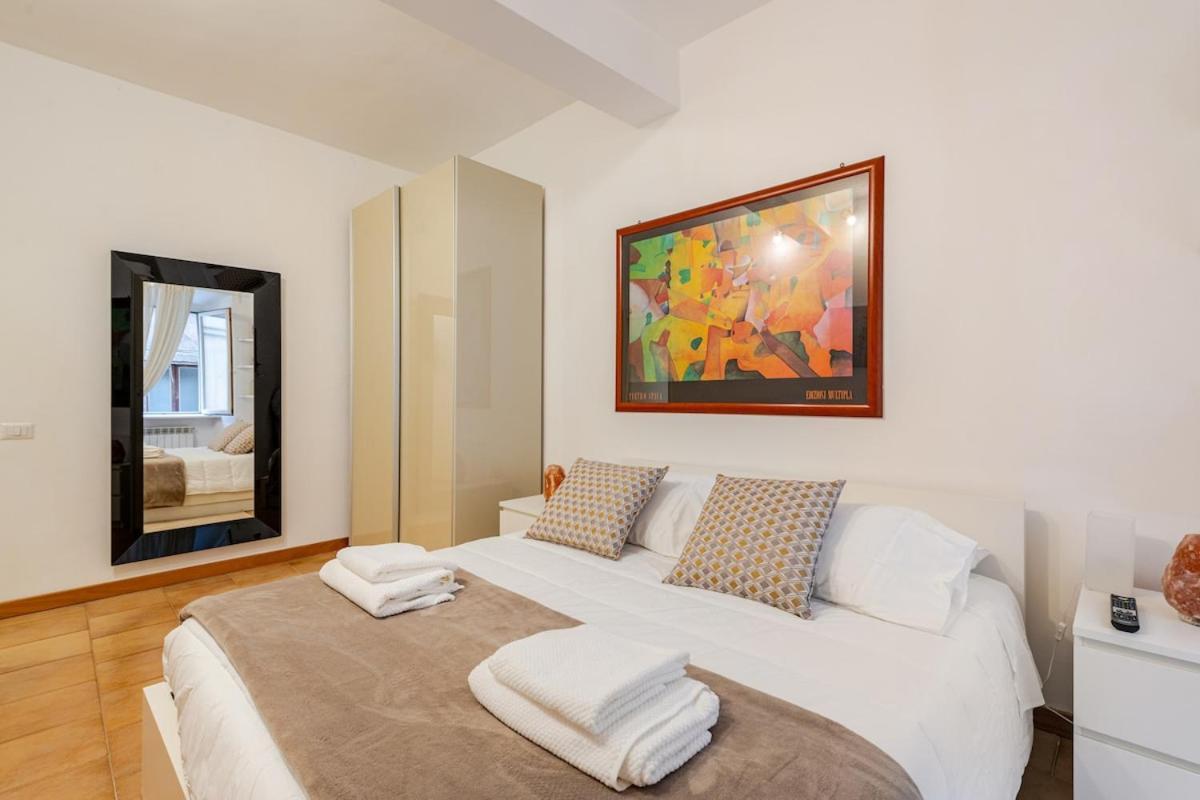 Trevi Fountain La Dolce Apartment *